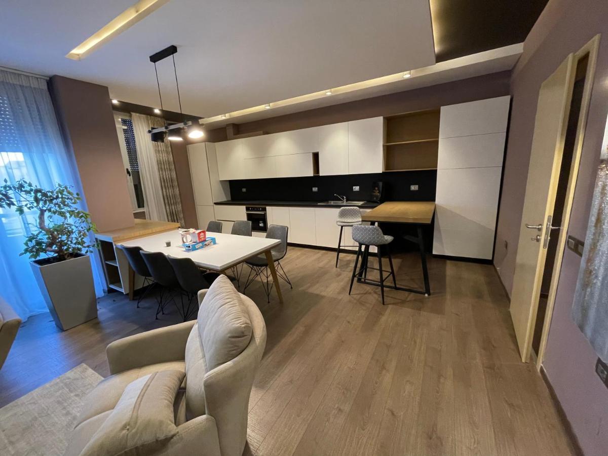Mak Apartments ティラナ エクステリア 写真